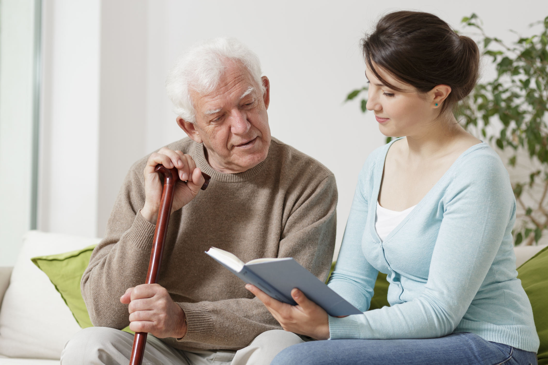 Cinco cuidados essenciais para o paciente com Alzheimer